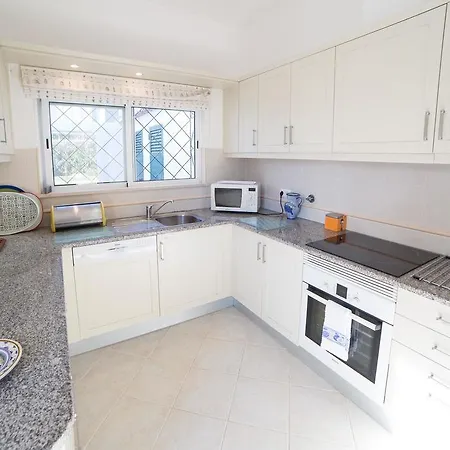 Holiday home Feels Like House With Pool *